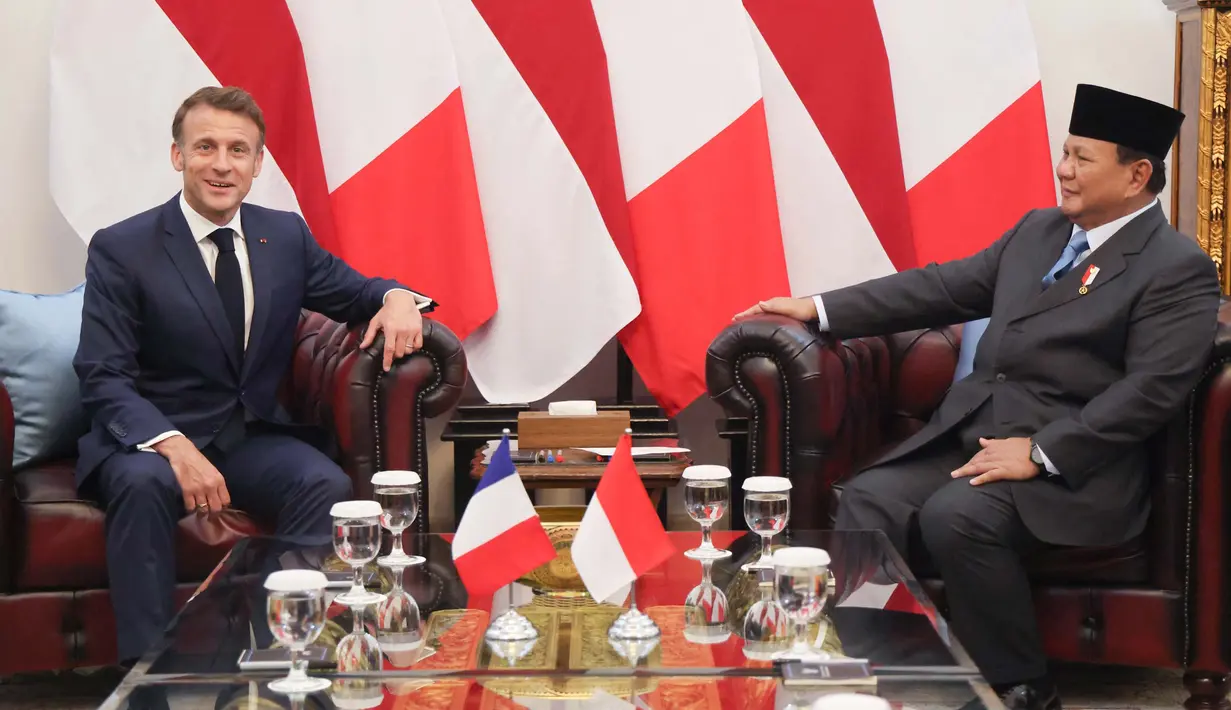 prabowo-sambut-hangat-emmanuel-macron-di-istana-merdeka-bahas-kerja-sama-strategis-indonesia-prancis